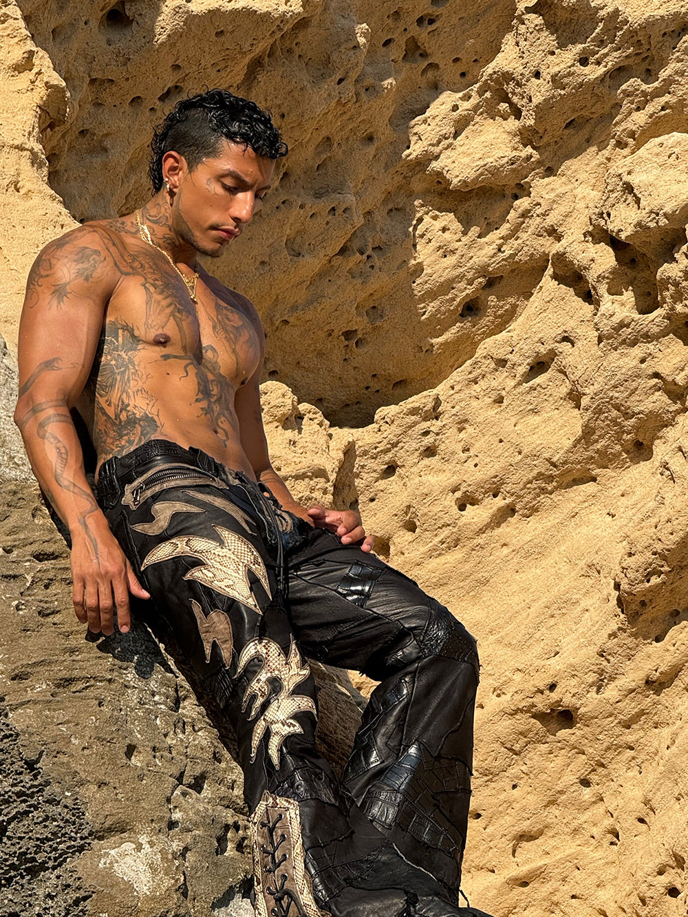 YASUYUKI ISHII official website.